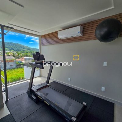 Apartamento com 79m², 2 quartos (sendo 1 suíte), 1 garagem, no bairro Campeche em Florianópolis