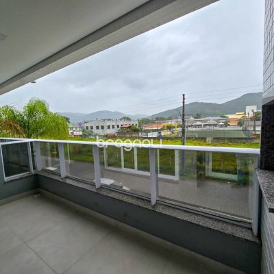 Apartamento com 79m², 2 quartos (sendo 1 suíte), 1 garagem, no bairro Campeche em Florianópolis