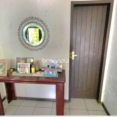 Casa com 250m², 5 quartos (sendo 1 suíte), 4 garagens, no bairro Carvoeira em Florianópolis