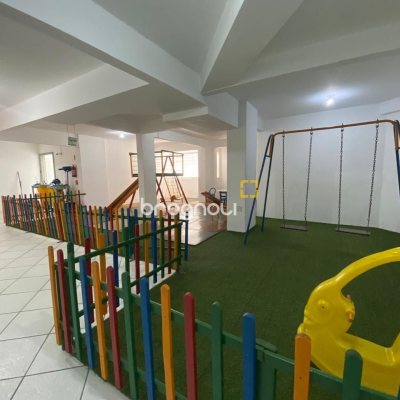 Apartamento com 103m², 3 quartos (sendo 1 suíte), 1 garagem, no bairro Campinas em São José