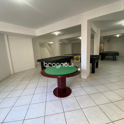 Apartamento com 103m², 3 quartos (sendo 1 suíte), 1 garagem, no bairro Campinas em São José