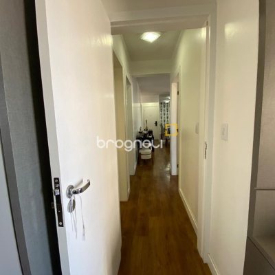 Apartamento com 103m², 3 quartos (sendo 1 suíte), 1 garagem, no bairro Campinas em São José