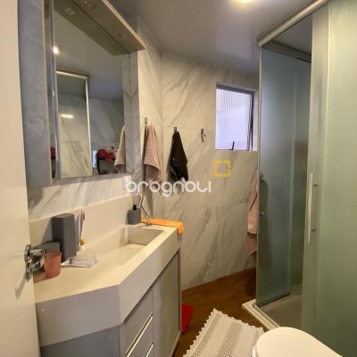 Apartamento com 103m², 3 quartos (sendo 1 suíte), 1 garagem, no bairro Campinas em São José