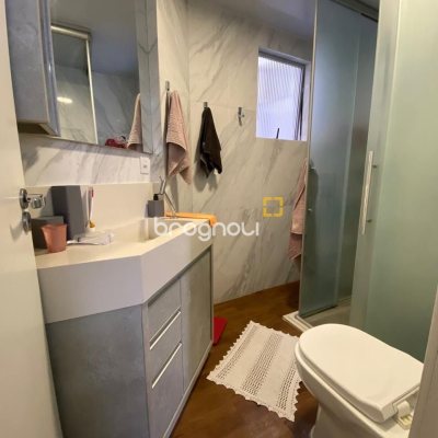Apartamento com 103m², 3 quartos (sendo 1 suíte), 1 garagem, no bairro Campinas em São José