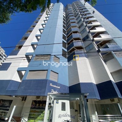 Apartamento com 103m², 3 quartos (sendo 1 suíte), 1 garagem, no bairro Campinas em São José