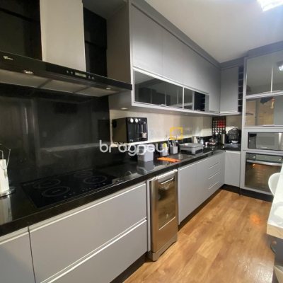 Apartamento com 103m², 3 quartos (sendo 1 suíte), 1 garagem, no bairro Campinas em São José