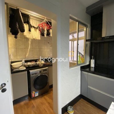 Apartamento com 103m², 3 quartos (sendo 1 suíte), 1 garagem, no bairro Campinas em São José