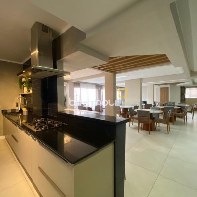 Apartamento com 103m², 3 quartos (sendo 1 suíte), 1 garagem, no bairro Campinas em São José