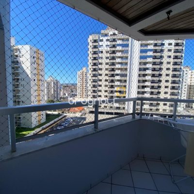 Apartamento com 103m², 3 quartos (sendo 1 suíte), 1 garagem, no bairro Campinas em São José