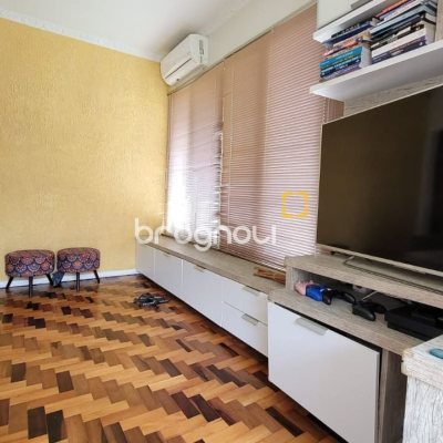 Casa com 110m², 3 quartos, 2 garagens, no bairro Saco dos Limões em Florianópolis
