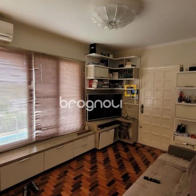 Casa com 110m², 3 quartos, 2 garagens, no bairro Saco dos Limões em Florianópolis