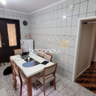 Casa com 110m², 3 quartos, 2 garagens, no bairro Saco dos Limões em Florianópolis