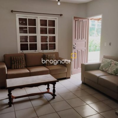 Casa de Condomínio com 735m², 4 quartos (sendo 1 suíte), 5 garagens, no bairro Ponta das Canas em Florianópolis