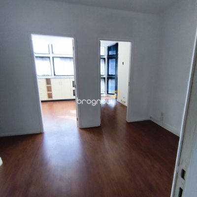 Sala com 30m², no bairro Centro em Florianópolis