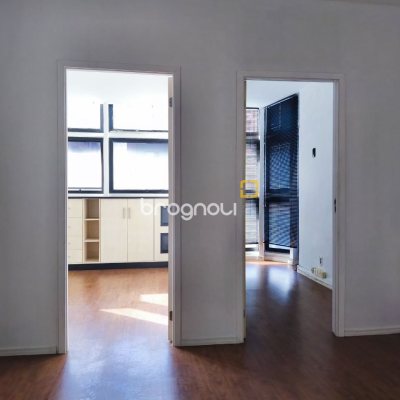 Sala com 30m², no bairro Centro em Florianópolis