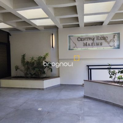 Sala com 30m², no bairro Centro em Florianópolis