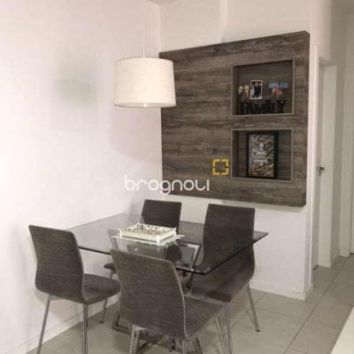 Apartamento com 67m², 2 quartos (sendo 1 suíte), 1 garagem, no bairro Pagani em Palhoça