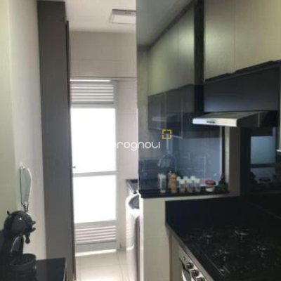 Apartamento com 67m², 2 quartos (sendo 1 suíte), 1 garagem, no bairro Pagani em Palhoça