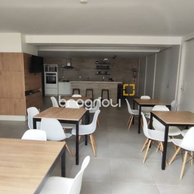 Apartamento com 52m², 2 quartos, no bairro Trindade em Florianópolis