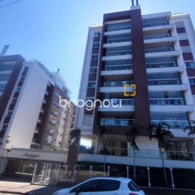 Apartamento com 94m², 3 quartos (sendo 1 suíte), 2 garagens, no bairro Capoeiras em Florianópolis