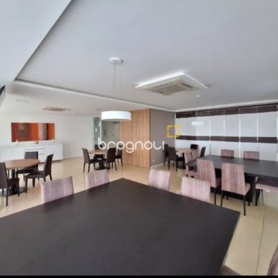 Apartamento com 94m², 3 quartos (sendo 1 suíte), 2 garagens, no bairro Capoeiras em Florianópolis