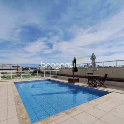 Apartamento com 94m², 3 quartos (sendo 1 suíte), 2 garagens, no bairro Capoeiras em Florianópolis