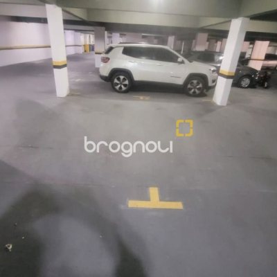 Apartamento com 94m², 3 quartos (sendo 1 suíte), 2 garagens, no bairro Capoeiras em Florianópolis