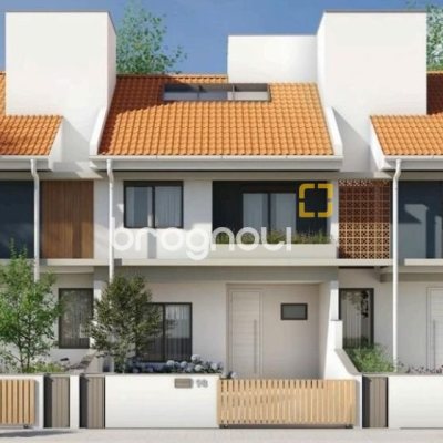 Casa com 176m², 3 quartos (sendo 1 suíte), 1 garagem, no bairro Campeche em Florianópolis