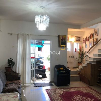 Casa com 99m², 2 quartos (sendo 1 suíte), no bairro Rio Vermelho em Florianópolis