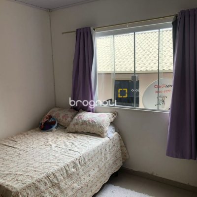 Casa com 99m², 2 quartos (sendo 1 suíte), no bairro Rio Vermelho em Florianópolis