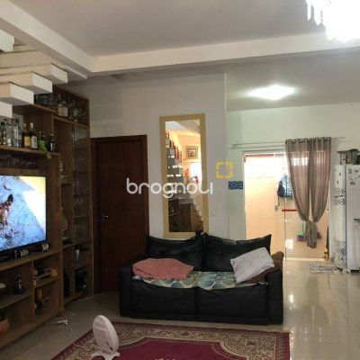 Casa com 99m², 2 quartos (sendo 1 suíte), no bairro Rio Vermelho em Florianópolis