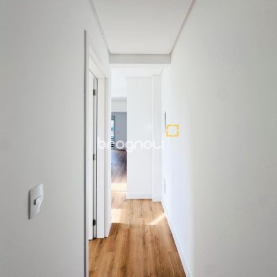 Casa com 170m², 3 quartos (sendo 1 suíte), 2 garagens, no bairro Campeche em Florianópolis