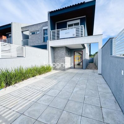 Casa com 170m², 3 quartos (sendo 1 suíte), 2 garagens, no bairro Campeche em Florianópolis