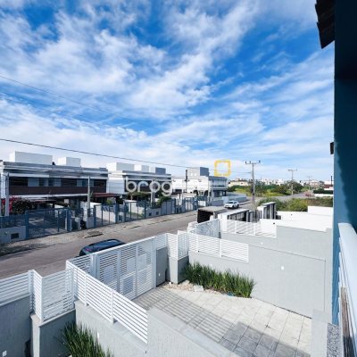 Casa com 170m², 3 quartos (sendo 1 suíte), 2 garagens, no bairro Campeche em Florianópolis