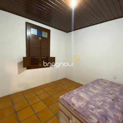 Casa com 138m², 4 quartos, 4 garagens, no bairro Ingleses em Florianópolis
