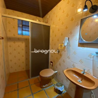 Casa com 138m², 4 quartos, 4 garagens, no bairro Ingleses em Florianópolis