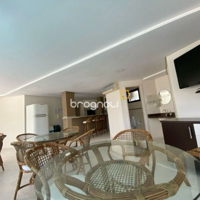 Apartamento com 128m², 3 quartos (sendo 3 suítes), 2 garagens, no bairro Jurerê Internacional em Florianópolis