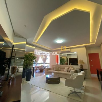 Apartamento com 128m², 3 quartos (sendo 3 suítes), 2 garagens, no bairro Jurerê Internacional em Florianópolis