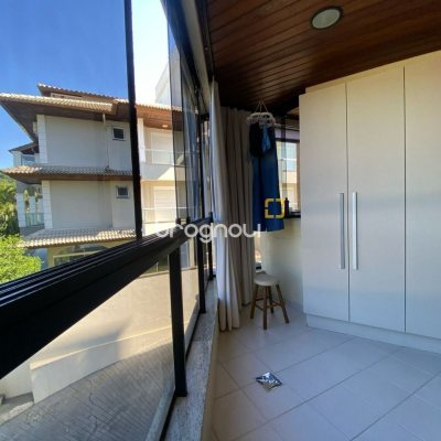 Apartamento com 128m², 3 quartos (sendo 3 suítes), 2 garagens, no bairro Jurerê Internacional em Florianópolis