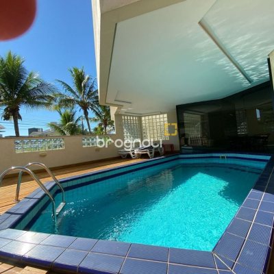 Apartamento com 128m², 3 quartos (sendo 3 suítes), 2 garagens, no bairro Jurerê Internacional em Florianópolis