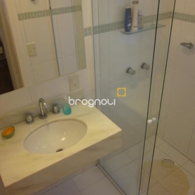 Apartamento com 115m², 3 quartos (sendo 3 suítes), 2 garagens, no bairro Jurerê Internacional em Florianópolis