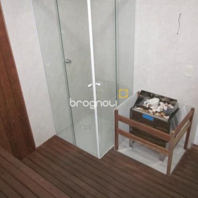 Apartamento com 115m², 3 quartos (sendo 3 suítes), 2 garagens, no bairro Jurerê Internacional em Florianópolis