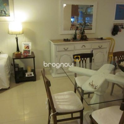 Apartamento com 115m², 3 quartos (sendo 3 suítes), 2 garagens, no bairro Jurerê Internacional em Florianópolis