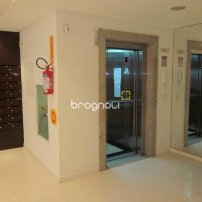 Apartamento com 115m², 3 quartos (sendo 3 suítes), 2 garagens, no bairro Jurerê Internacional em Florianópolis