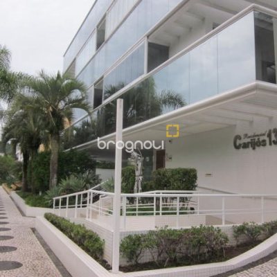 Apartamento com 115m², 3 quartos (sendo 3 suítes), 2 garagens, no bairro Jurerê Internacional em Florianópolis