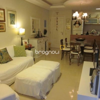 Apartamento com 115m², 3 quartos (sendo 3 suítes), 2 garagens, no bairro Jurerê Internacional em Florianópolis