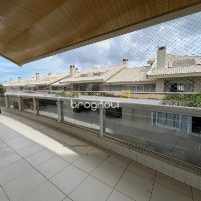 Cobertura com 209m², 4 quartos (sendo 4 suítes), 3 garagens, no bairro Cachoeira do Bom Jesus em Florianópolis