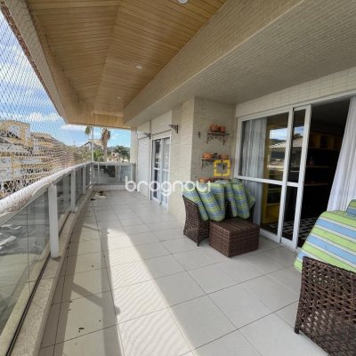 Cobertura com 209m², 4 quartos (sendo 4 suítes), 3 garagens, no bairro Cachoeira do Bom Jesus em Florianópolis
