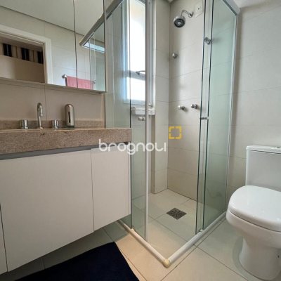 Cobertura com 209m², 4 quartos (sendo 4 suítes), 3 garagens, no bairro Cachoeira do Bom Jesus em Florianópolis