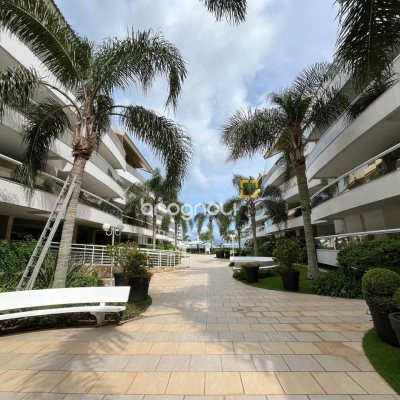 Cobertura com 209m², 4 quartos (sendo 4 suítes), 3 garagens, no bairro Cachoeira do Bom Jesus em Florianópolis